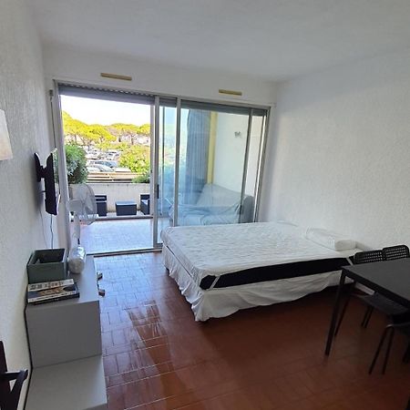 Studio 137 Port Camargue, Piscine, Climatisation, 4 Personnes Льо Гро-дю-Роа Екстериор снимка